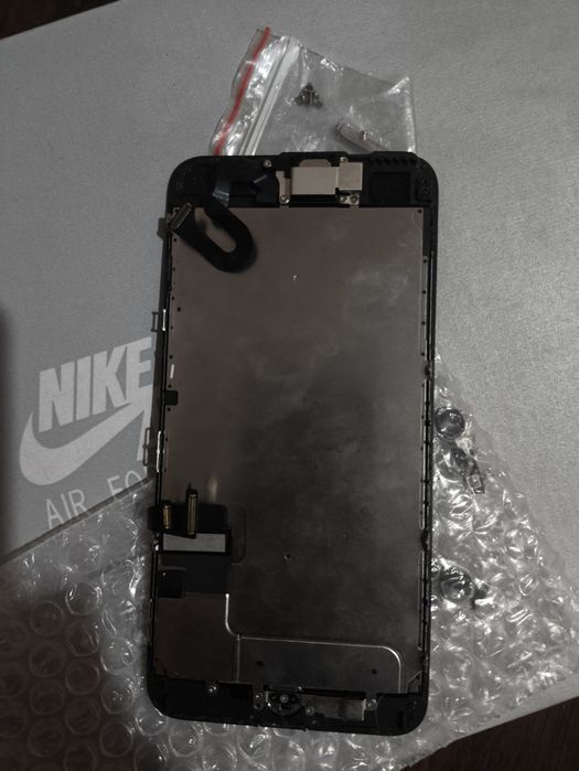 Văd piese iPhoneXr și iPhone 7 plus