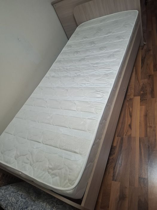 Продам кровать в отличном состояний