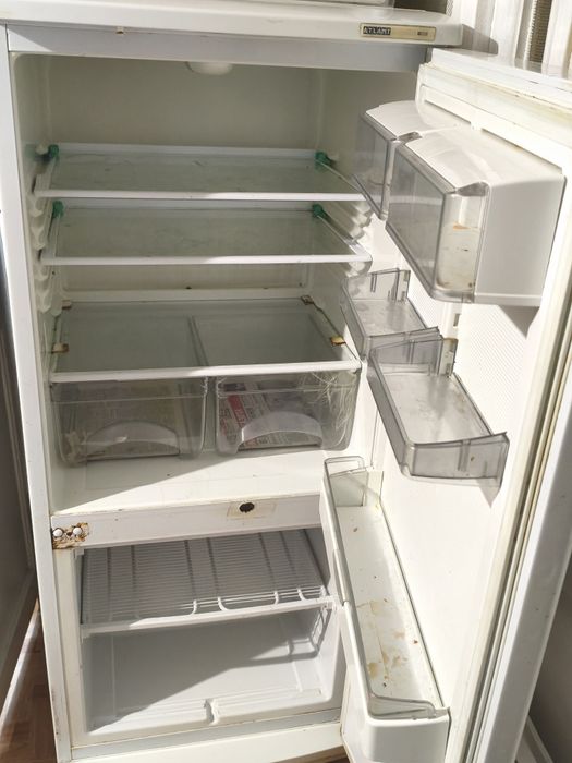 ПРОДАМ Холодильник Атлант