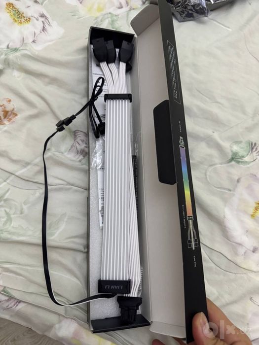 Lian Li Strimer Plus V2