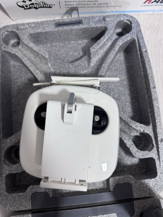 Vand drona dji phantom 4
