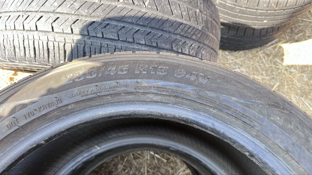 Kumho оригинал 235/45 R18 94v