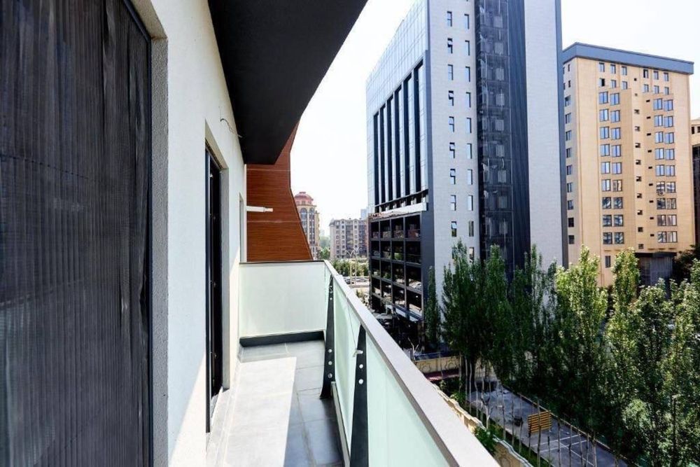 Продается 3х комнатная квартира,ЖК Нур Намуна,Алайский,70м2