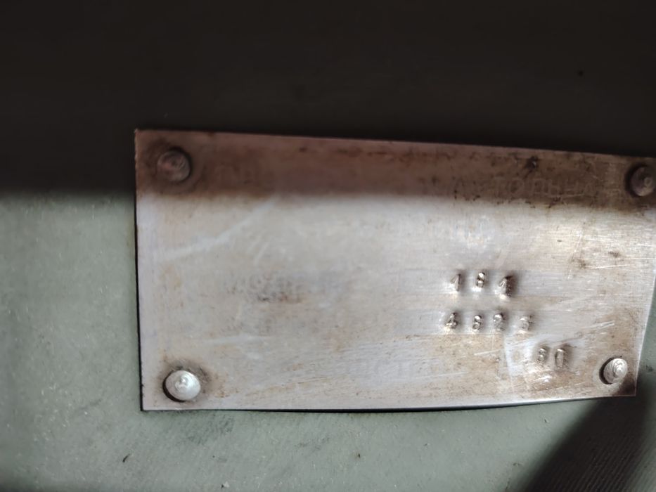 Настолна трифазна бормашина