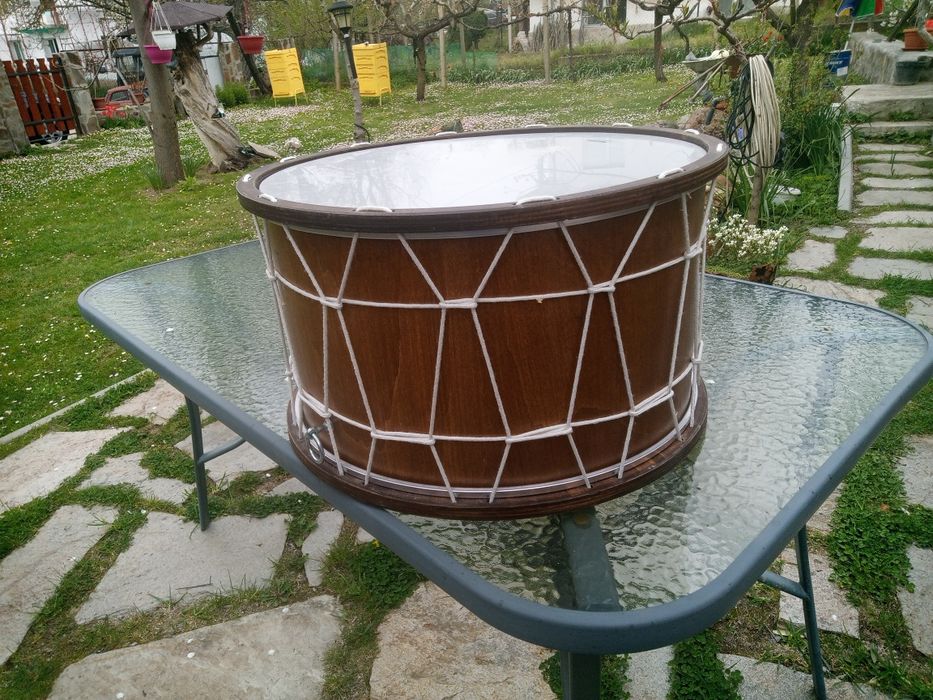 Изработвам битови тъпани от 12 до 22 инча.