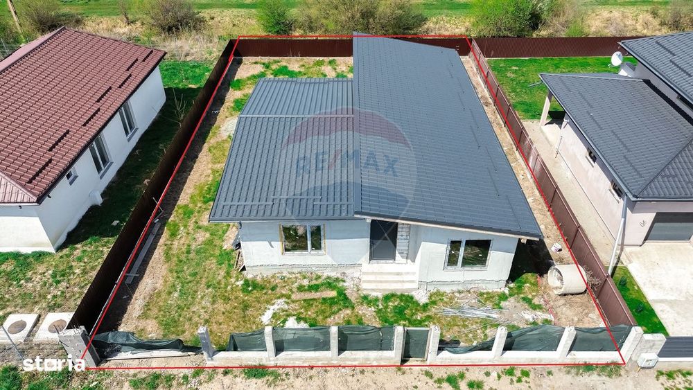 Casă cu 4 camere de vânzare, 130mp utili, teren 600mp in Harman