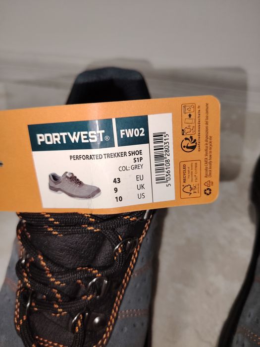 Bocanci protecție Portwest S1P – comozi & rezistenți