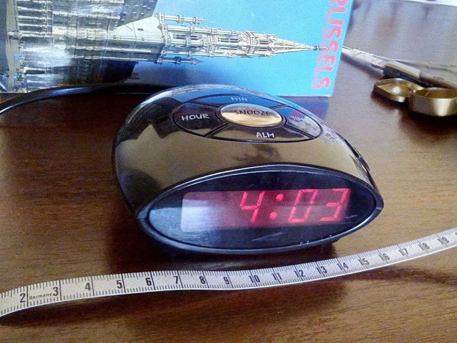 ceas cu led rosu desteptator