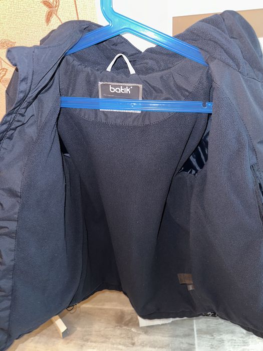 Продам осеннюю куртку