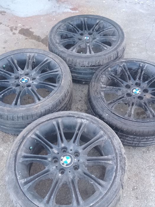 Genți BMW  una sudata dar nu pierde aer