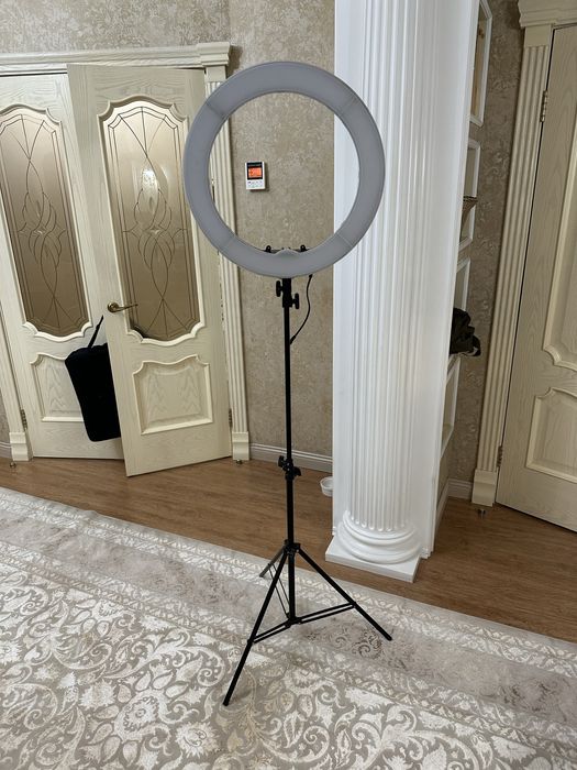 Лампа для визажиста или съемки