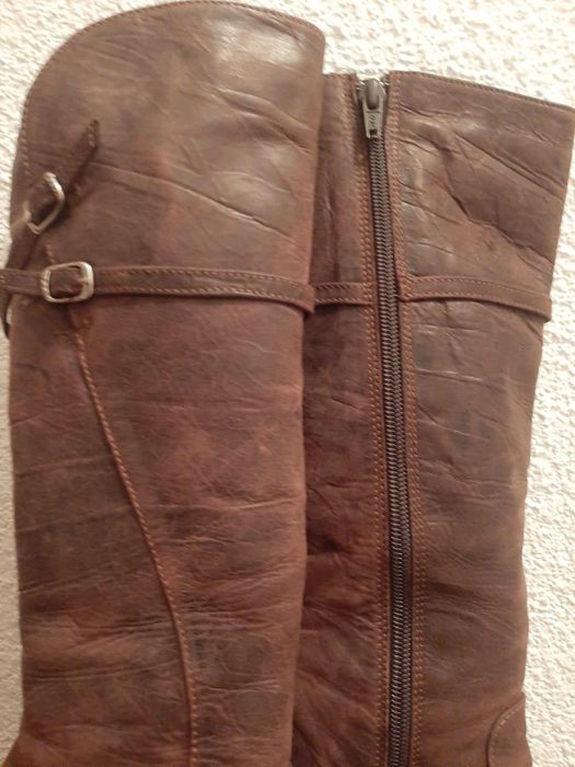 Ботуши естествена кожа-вишнев цвят,размер 36-българска номерация