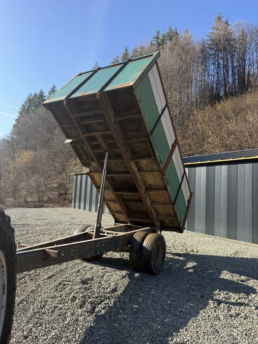 Remorca solida din sasiu camion 10 tone