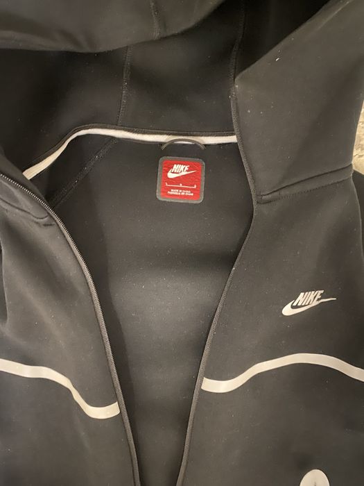 Nike Tech Fleece reflective