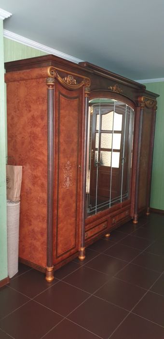 Спальный гарнитур