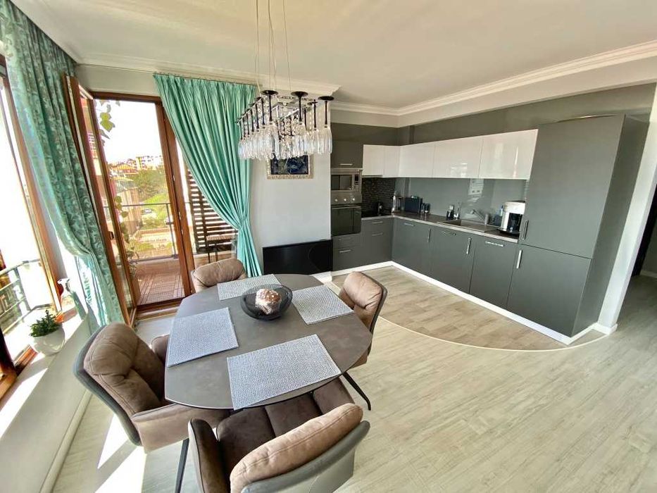 Продава се Тристаен апартамент в Свети Влас - 125 кв.м за 2000 €/кв.м - Снимка #6