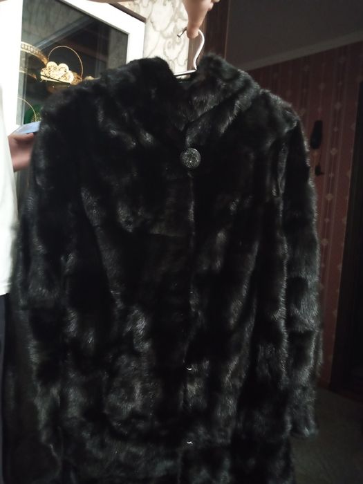 Продам норковую шубу