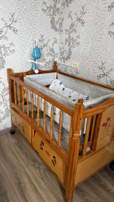 Продам Манеж с люлькой