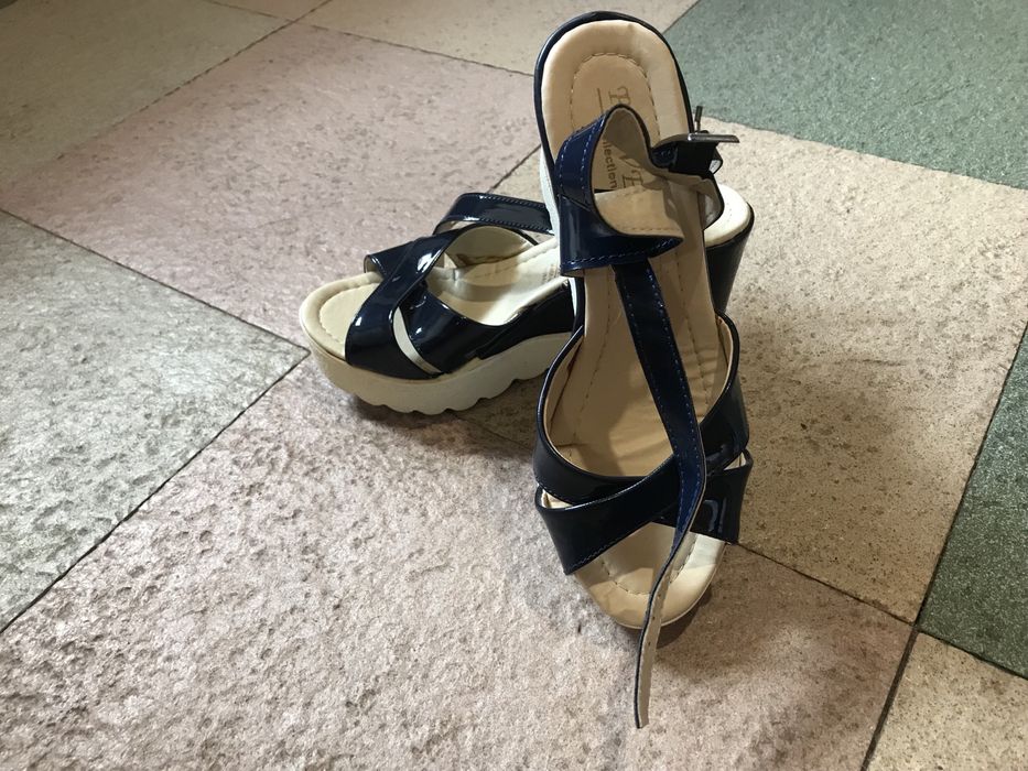 Дамски обувки… Нови!