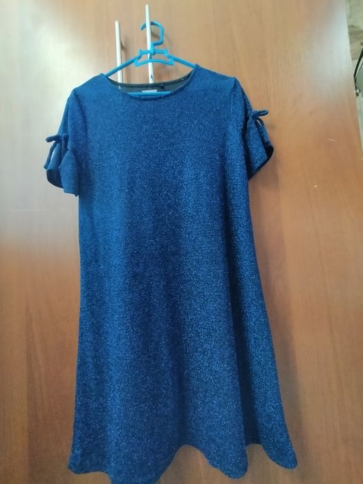 Продам платья размер 40-42