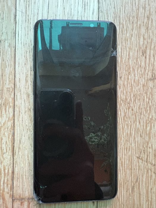 Samsung s9 добро състояние.