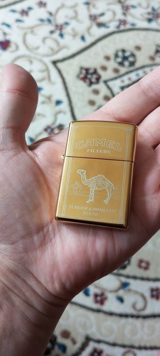 Бензиновая зажигалка - Camel .