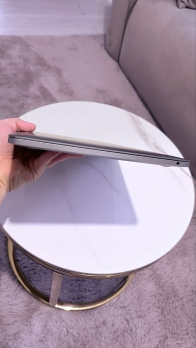 Macbook Pro 2019 13’ TouchBar
