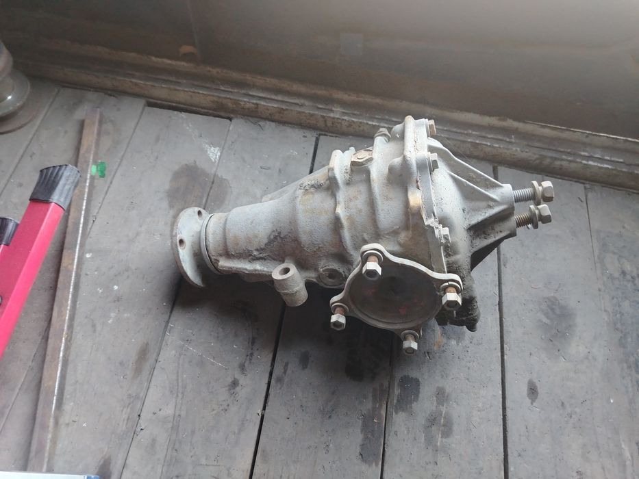 Продам редуктор тойота калдина