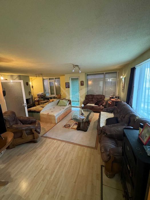 Продава се Къща в Бургас, Крайморие - 370 кв.м за 1082 €/кв.м - Снимка #1