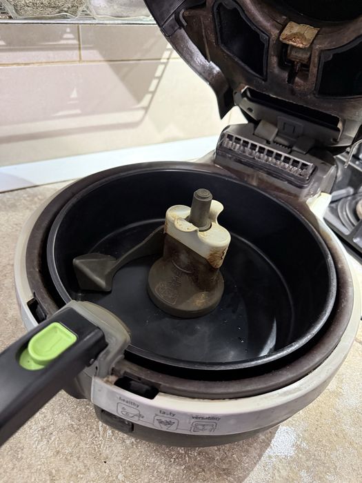 Vand friteuza tefal actifry