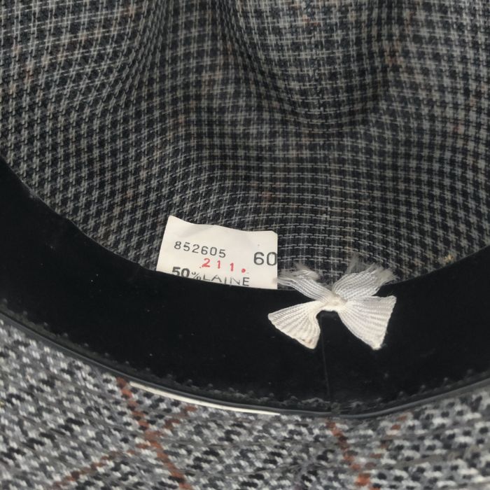 Различни модели стилни