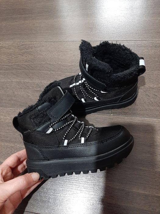 Ghete H&M nr 25 impecabile