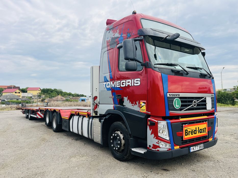 Platforma utilaje Volvo 6x2 / remorca Wielton