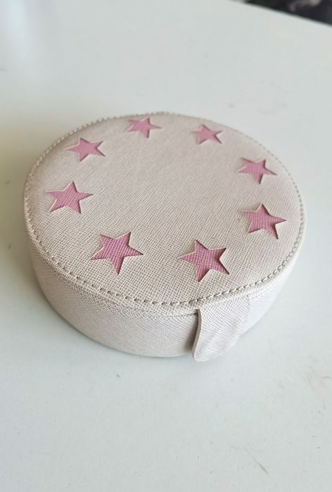 НОВА Кутия за бижута