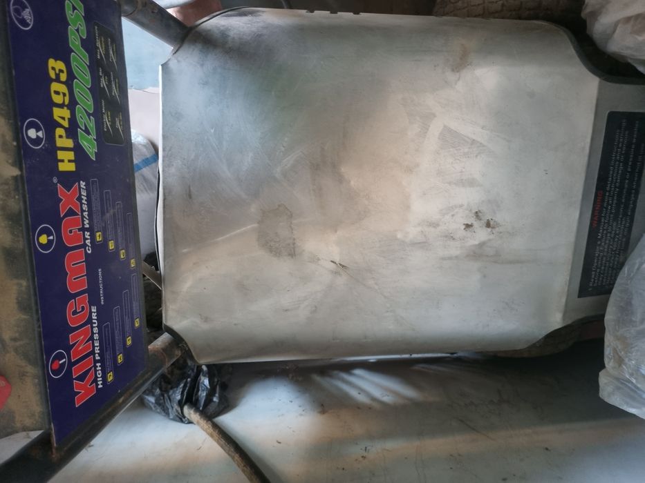 Moyka aparat bilan chang yutgich sotiladi.