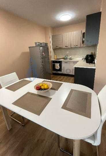 Двустаен апартамент под наем в Центъра