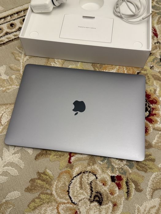 MacBook Air M1 silver EAC идеальное состояние