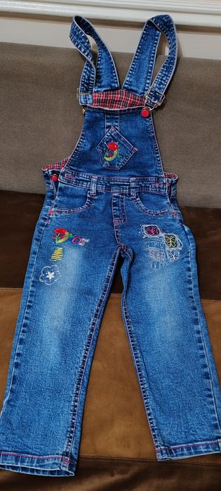 Новый комбинезон на 3-5 лет