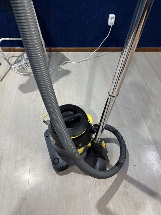 Продам пылесос керхер Karcher