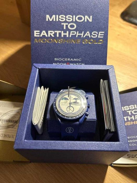 Swatch X Omega - Moonswatch MISSION TO EARTHPHASE