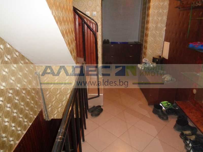 Продава се Къща в София, Враждебна - 319 кв.м за 721 €/кв.м - Снимка #12