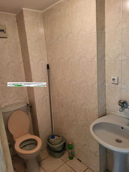 Дава се под наем Магазин в Пловдив, Център - 33 кв.м за 306 € - Снимка #3