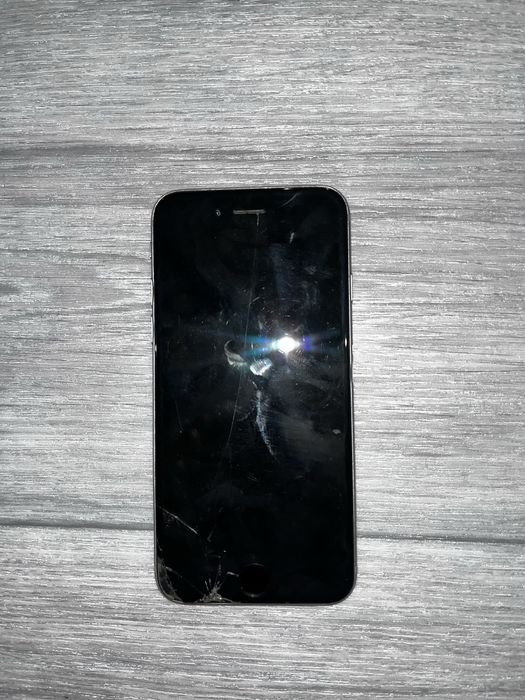 Продам iPhone 6 или обмен на самсунг