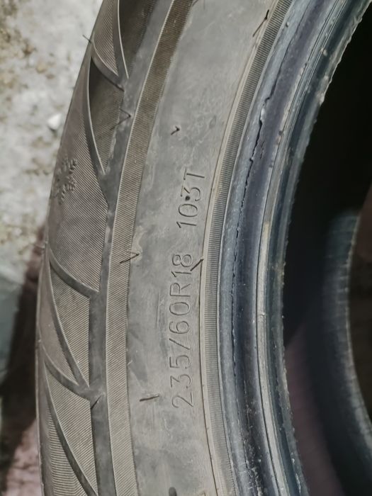 Продам резину на 18