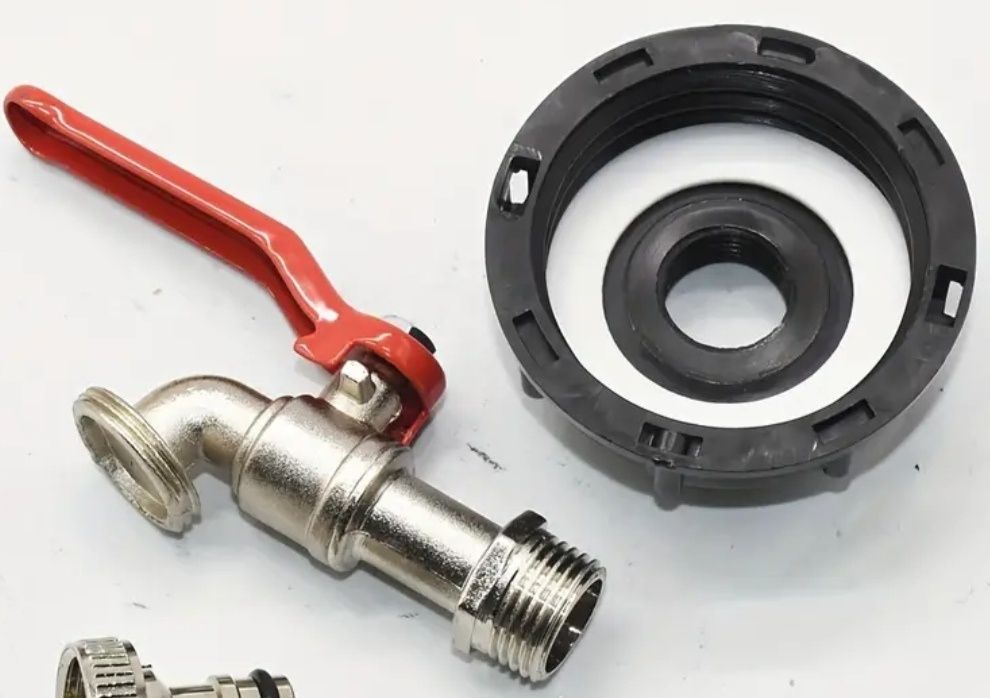 Капачка с кран за цистерна 1000л