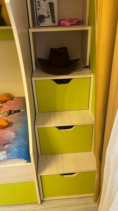 Детская кровать двух ярусная