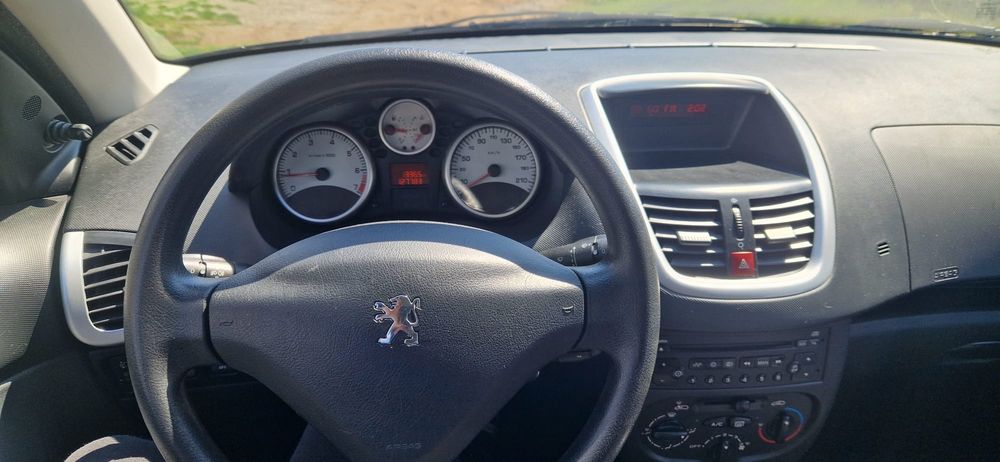 Peugeot 206+ benzina 127.000km recent intrat in tara
