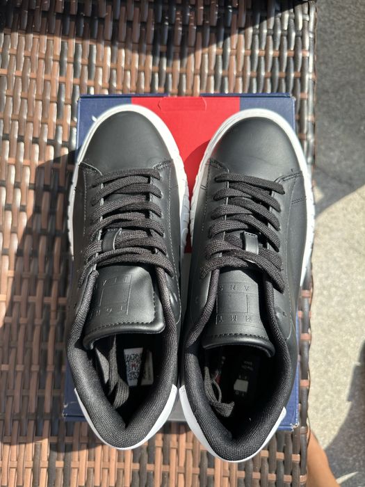 Tommy Hilfiger Номер 40