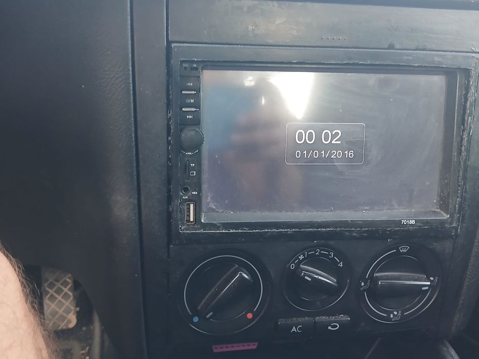 Volkswagen Golf 2001 benzină, 785 € — imagine 3