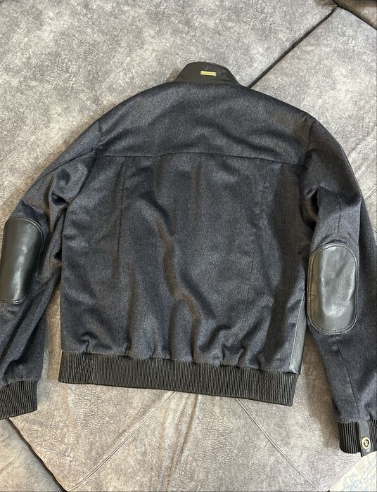 Куртка кожаная новая